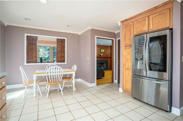 1627 Red Fox SW Run, Lilburn, GA 30047