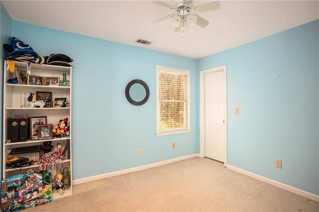 1627 Red Fox SW Run, Lilburn, GA 30047