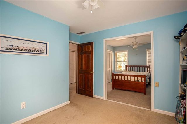 1627 Red Fox SW Run, Lilburn, GA 30047