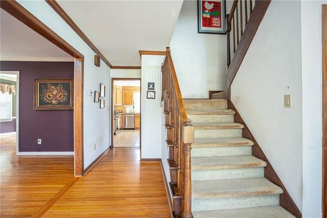 1627 Red Fox SW Run, Lilburn, GA 30047