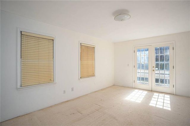 1627 Red Fox SW Run, Lilburn, GA 30047