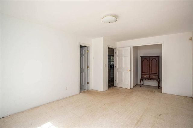 1627 Red Fox SW Run, Lilburn, GA 30047