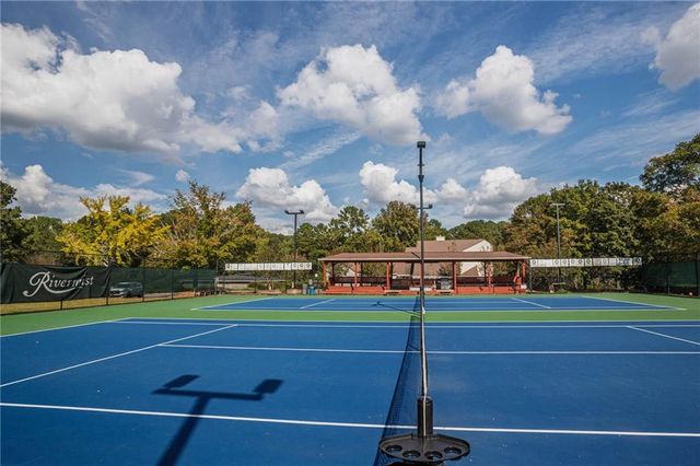 1627 Red Fox SW Run, Lilburn, GA 30047