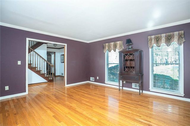 1627 Red Fox SW Run, Lilburn, GA 30047