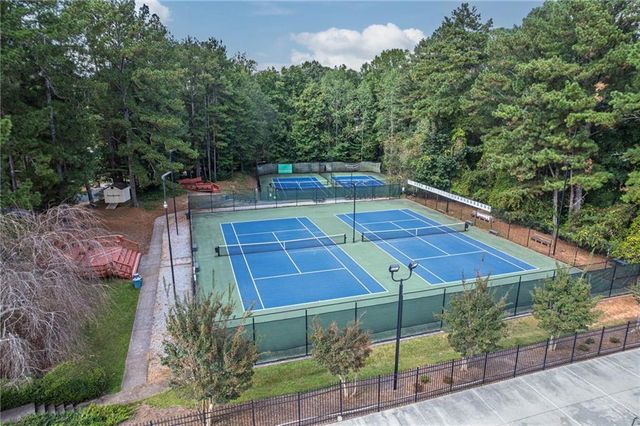 1627 Red Fox SW Run, Lilburn, GA 30047