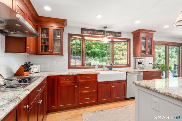 3289 Phelps Road, Suffield, CT 06093