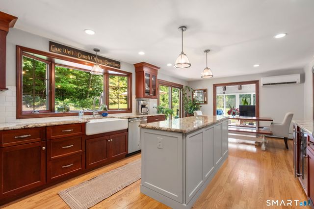 3289 Phelps Road, Suffield, CT 06093