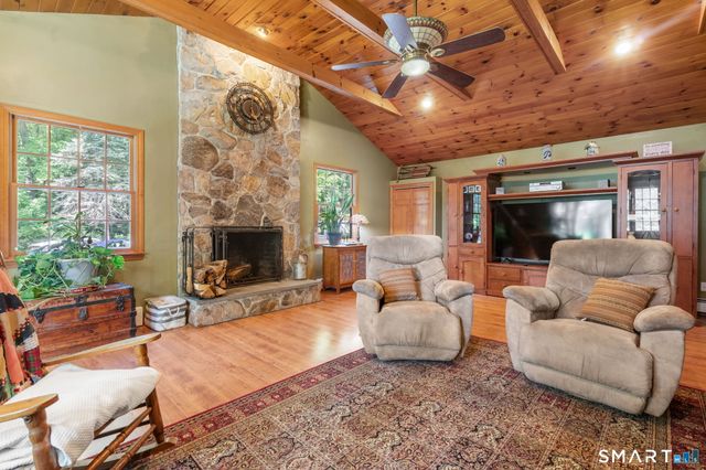 3289 Phelps Road, Suffield, CT 06093