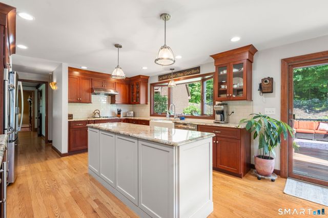 3289 Phelps Road, Suffield, CT 06093