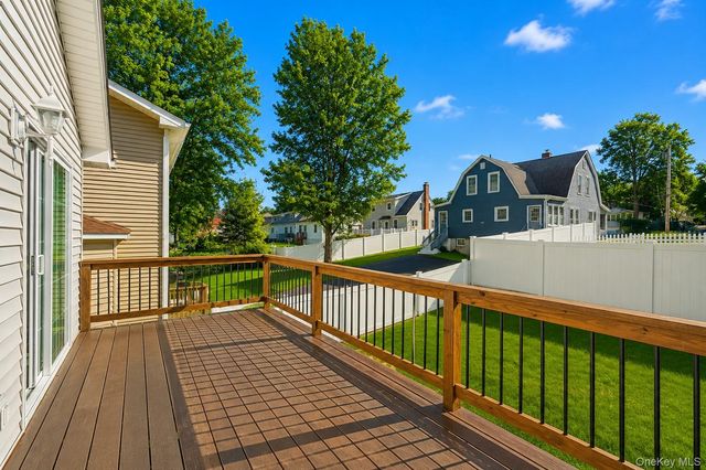 25 Clinton Street, Middletown, NY 10940