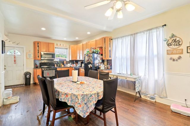 617 Hirsch Avenue, Calumet City, IL 60409