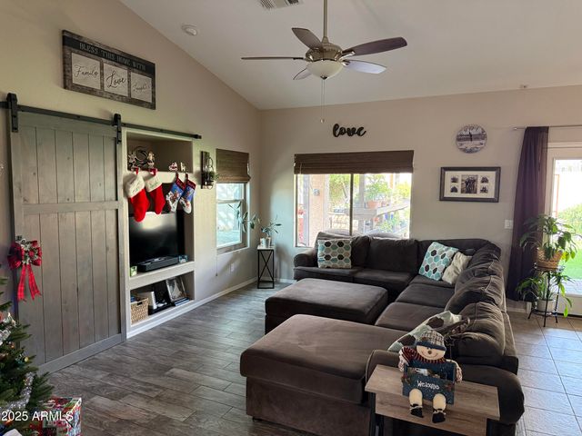 9254 W Lone Cactus Drive, Peoria, AZ 85382