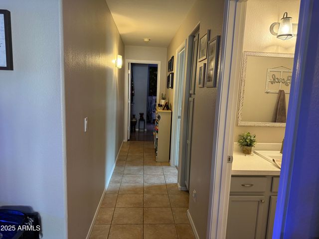 9254 W Lone Cactus Drive, Peoria, AZ 85382