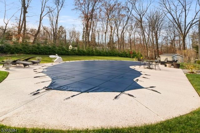 6 Hickory Rd, Denville Twp., NJ 07834