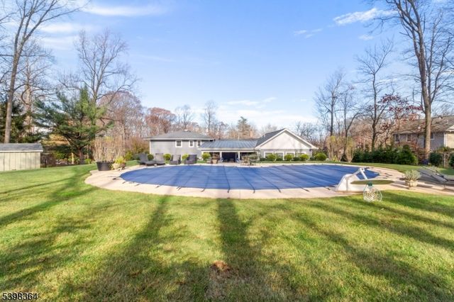 6 Hickory Rd, Denville Twp., NJ 07834