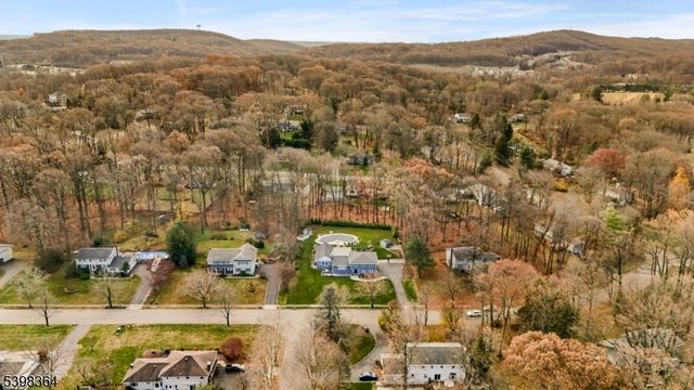 6 Hickory Rd, Denville Twp., NJ 07834