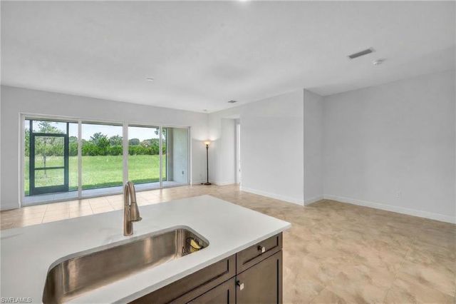 12445 Dahlia CT, Naples, FL 34120