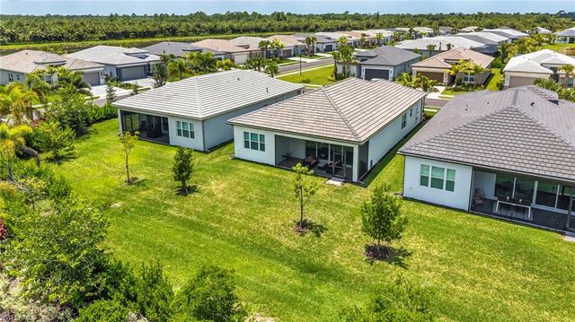 12445 Dahlia CT, Naples, FL 34120