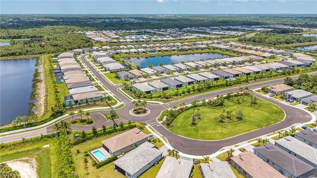 12445 Dahlia CT, Naples, FL 34120