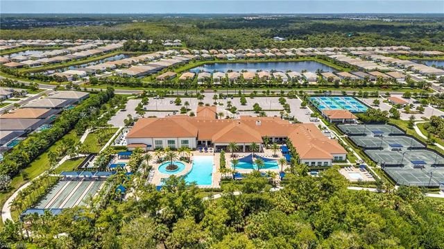 12445 Dahlia CT, Naples, FL 34120