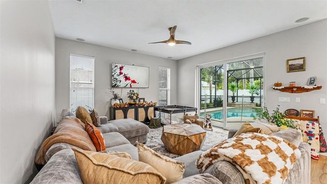 158 COSTA LOOP, Auburndale, FL 33823
