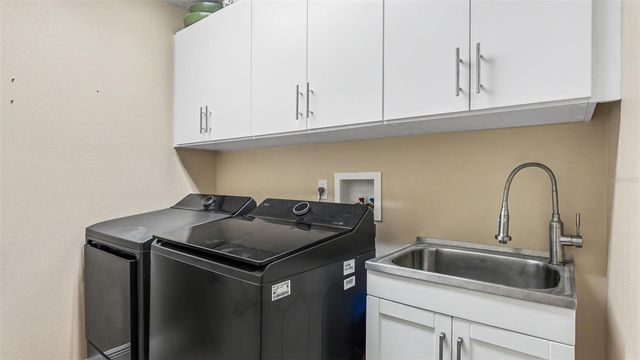 158 COSTA LOOP, Auburndale, FL 33823