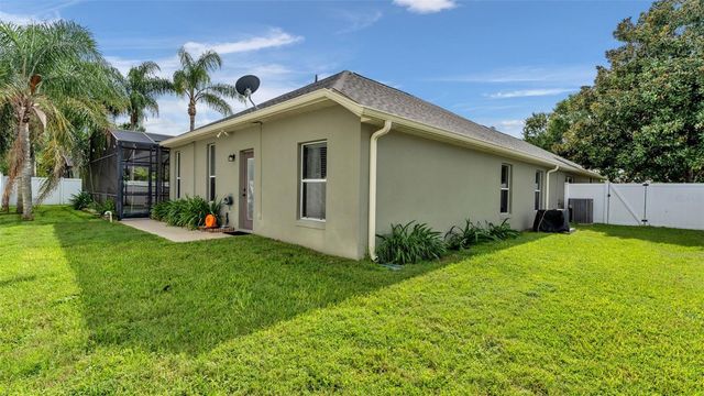 158 COSTA LOOP, Auburndale, FL 33823