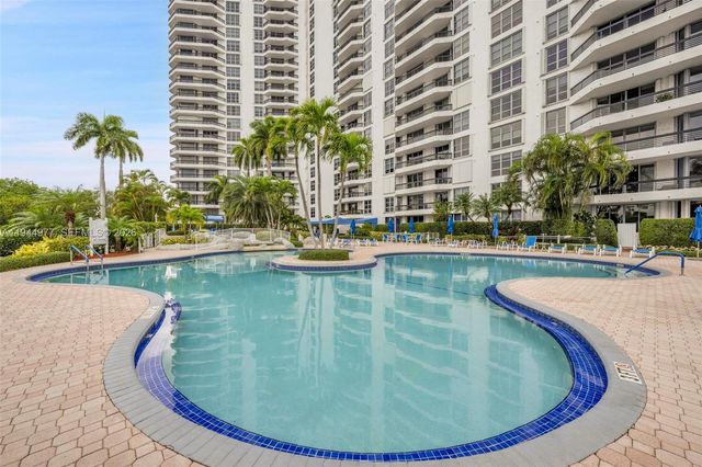 3530 Mystic Pointe Dr 303, Aventura, FL 33180