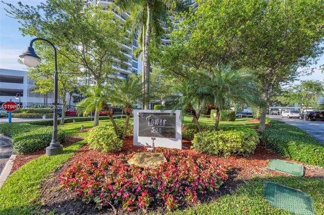 3530 Mystic Pointe Dr 303, Aventura, FL 33180