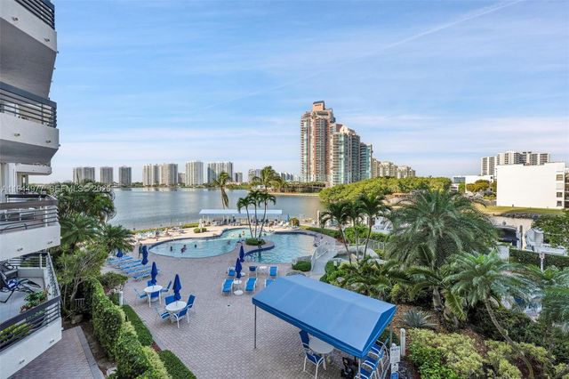 3530 Mystic Pointe Dr 303, Aventura, FL 33180