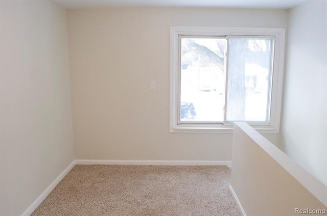 5850 Deering Street, Garden City, MI 48135