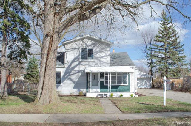 5850 Deering Street, Garden City, MI 48135