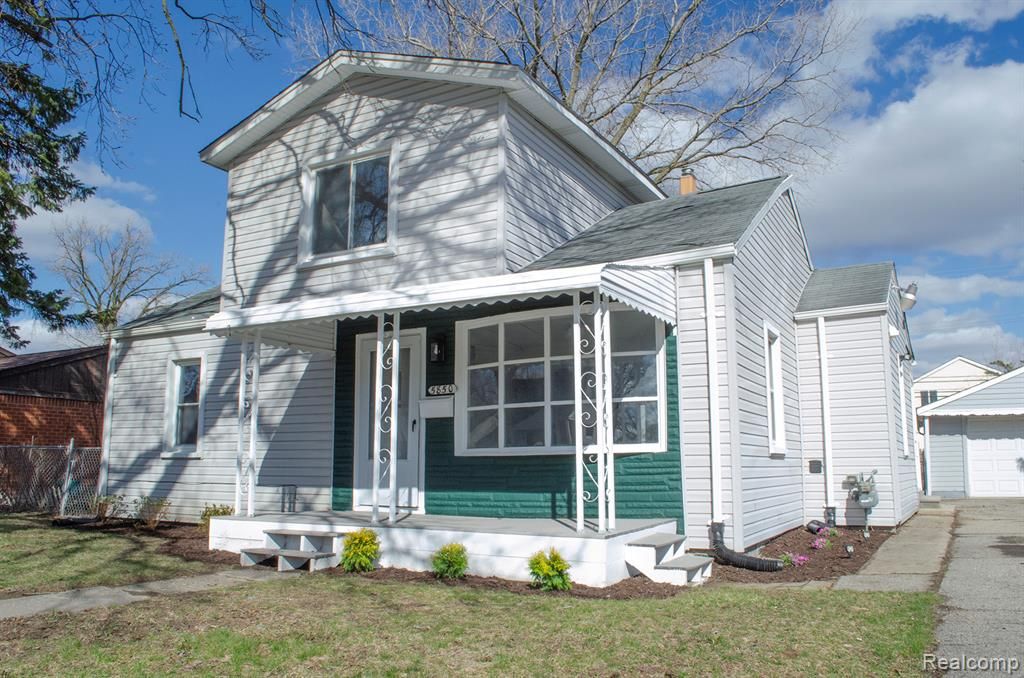 5850 Deering Street, Garden City, MI 48135