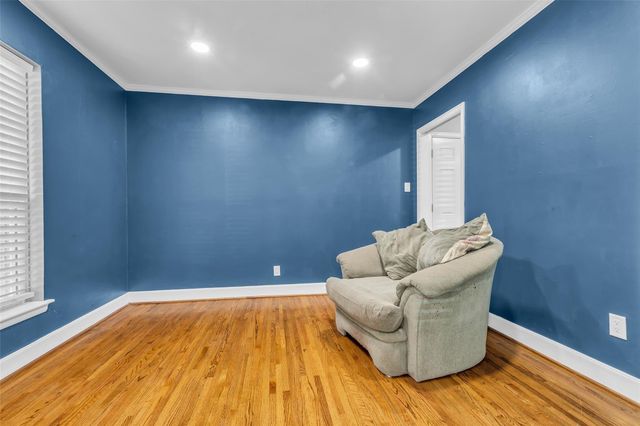 8902 Theysen Drive, Houston, TX 77080