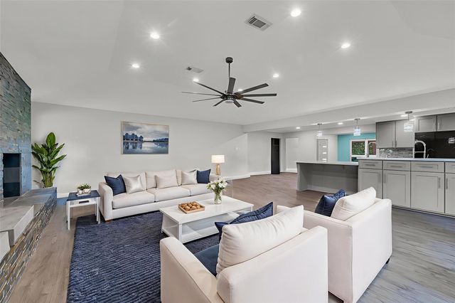 8902 Theysen Drive, Houston, TX 77080