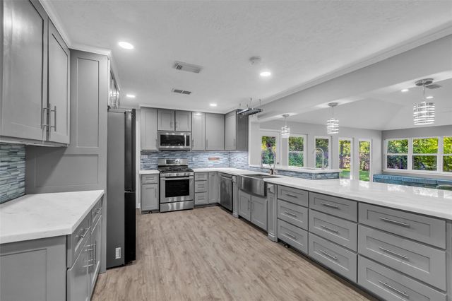 8902 Theysen Drive, Houston, TX 77080