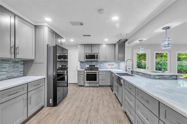 8902 Theysen Drive, Houston, TX 77080