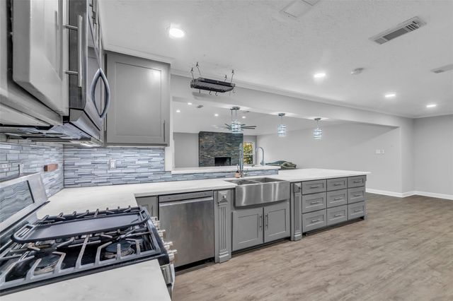 8902 Theysen Drive, Houston, TX 77080