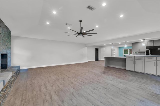 8902 Theysen Drive, Houston, TX 77080