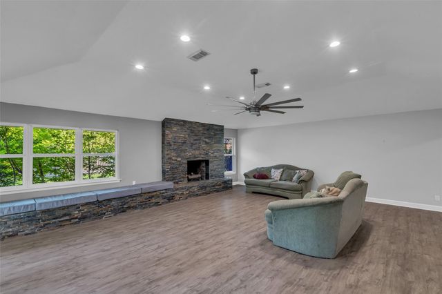 8902 Theysen Drive, Houston, TX 77080