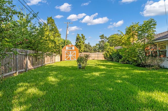 8902 Theysen Drive, Houston, TX 77080