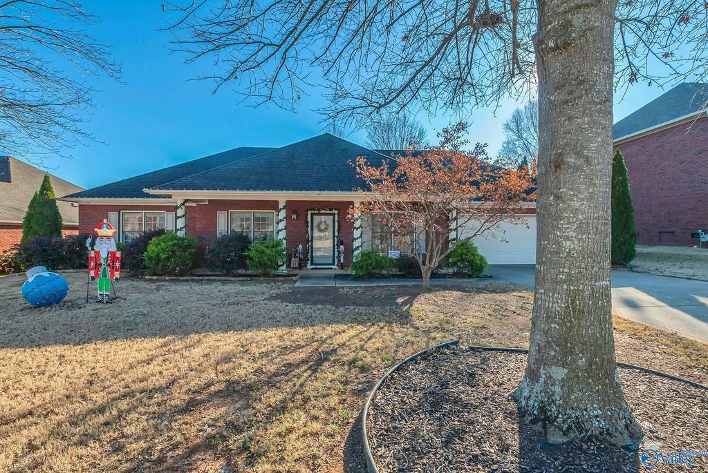 138 Lansdowne Drive, Madison, AL 35758