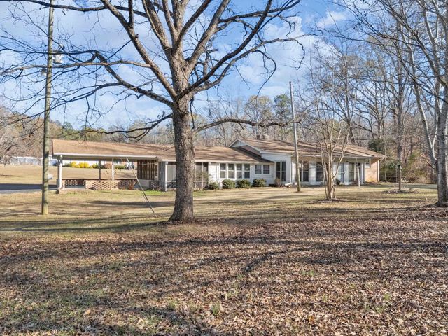 524 Kelly Road, Woodruff, SC 29388