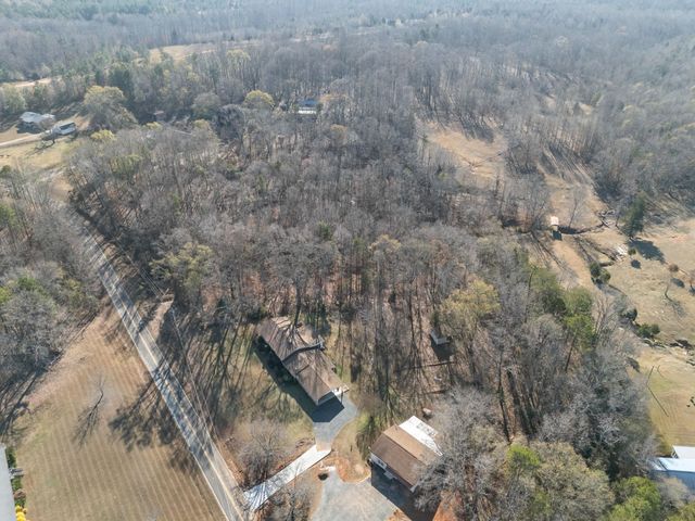 524 Kelly Road, Woodruff, SC 29388