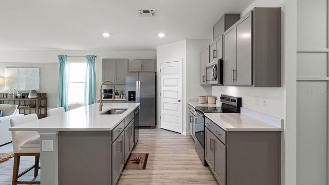 7881 FORREST FOX WAY, Lakeland, FL 33810