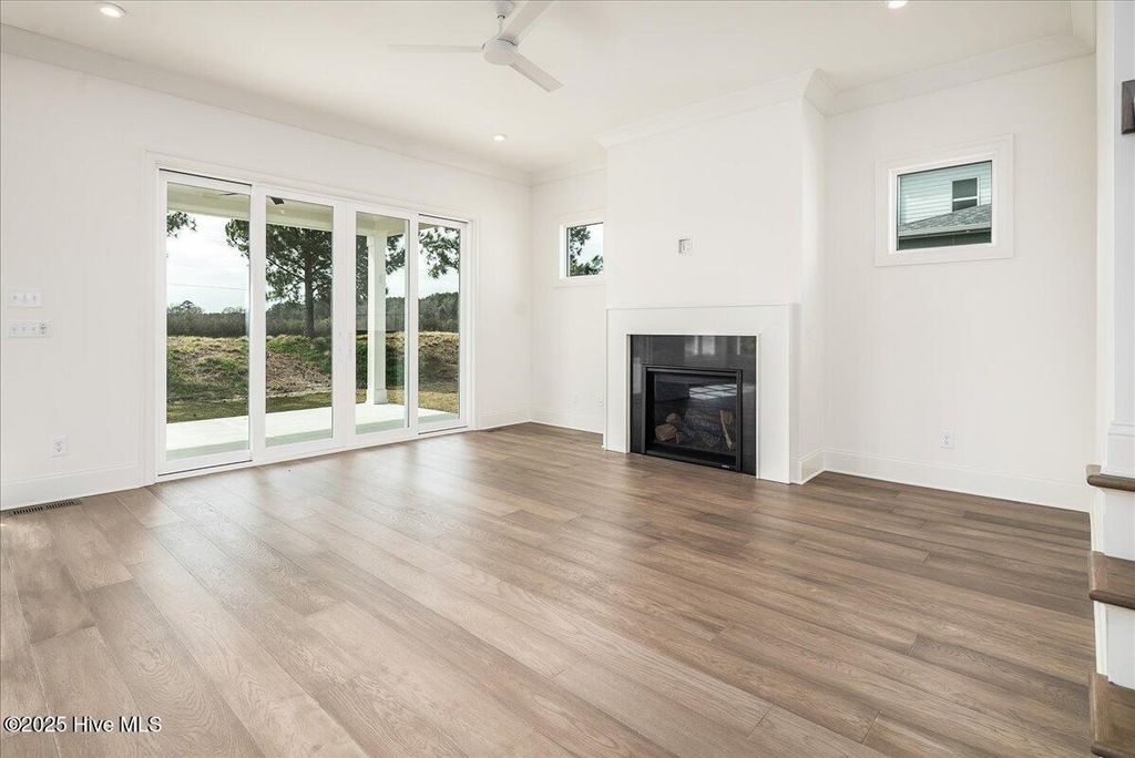Image 8 of property listing at 106 Pinewood Cove, Snow Hill, NC 28580