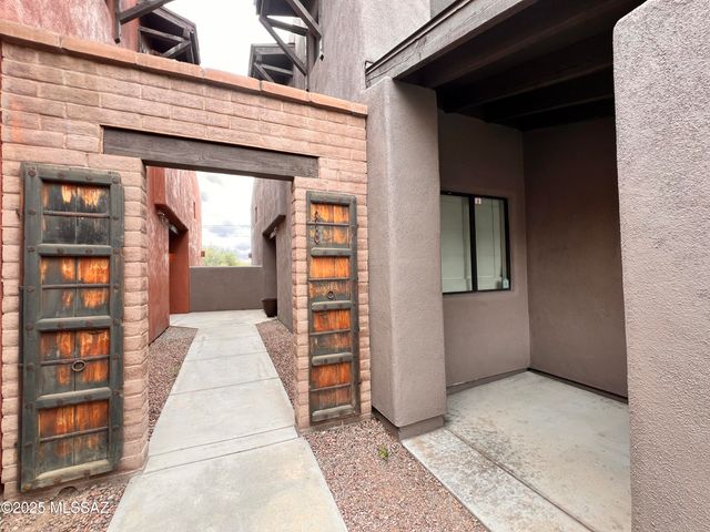 3131 N Olsen Avenue, Tucson, AZ 85719