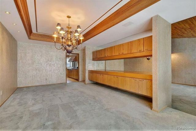 2551 Patterson Lake Road, Pinckney, MI 48169