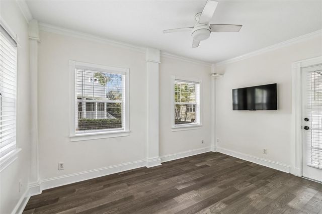 2805 SOUTHPOINTE LANE, Tampa, FL 33611