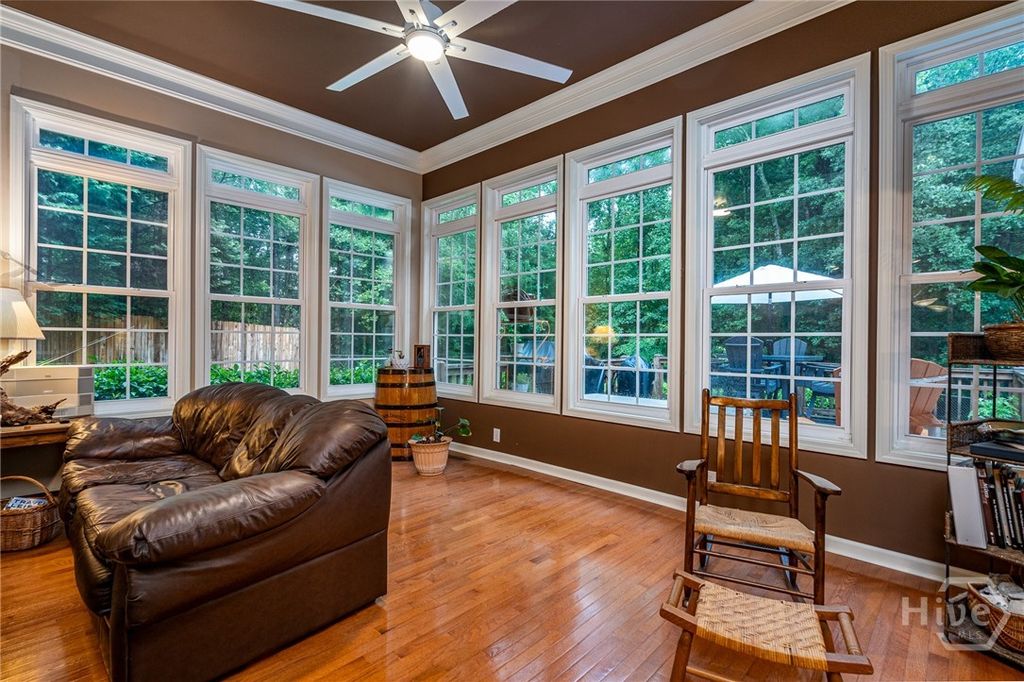 Image 10 of property listing at 325 Twin Oaks Circle, Bogart, GA 30622